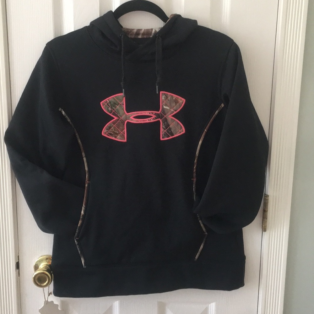 Under Armour sweatshirt